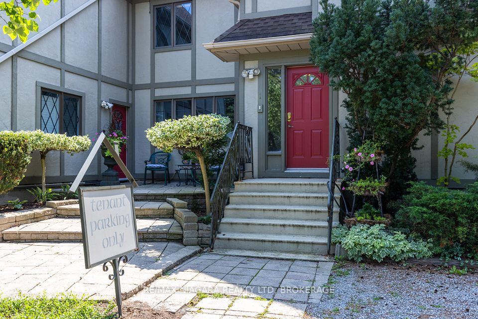 #1 - 388 Linwell Road, St. Catharines, ON L2M 2P4