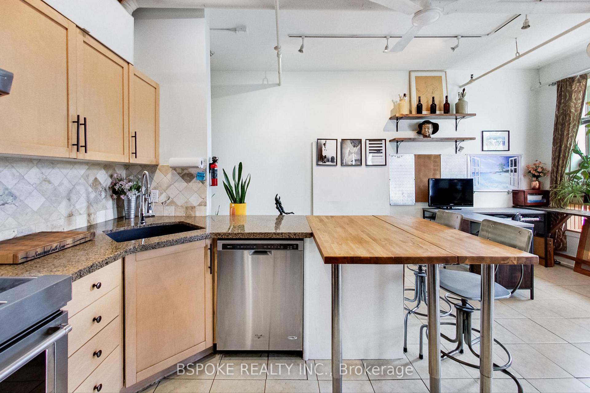 2 Bedrooms Condo at 121 Prescott, Toronto For sale