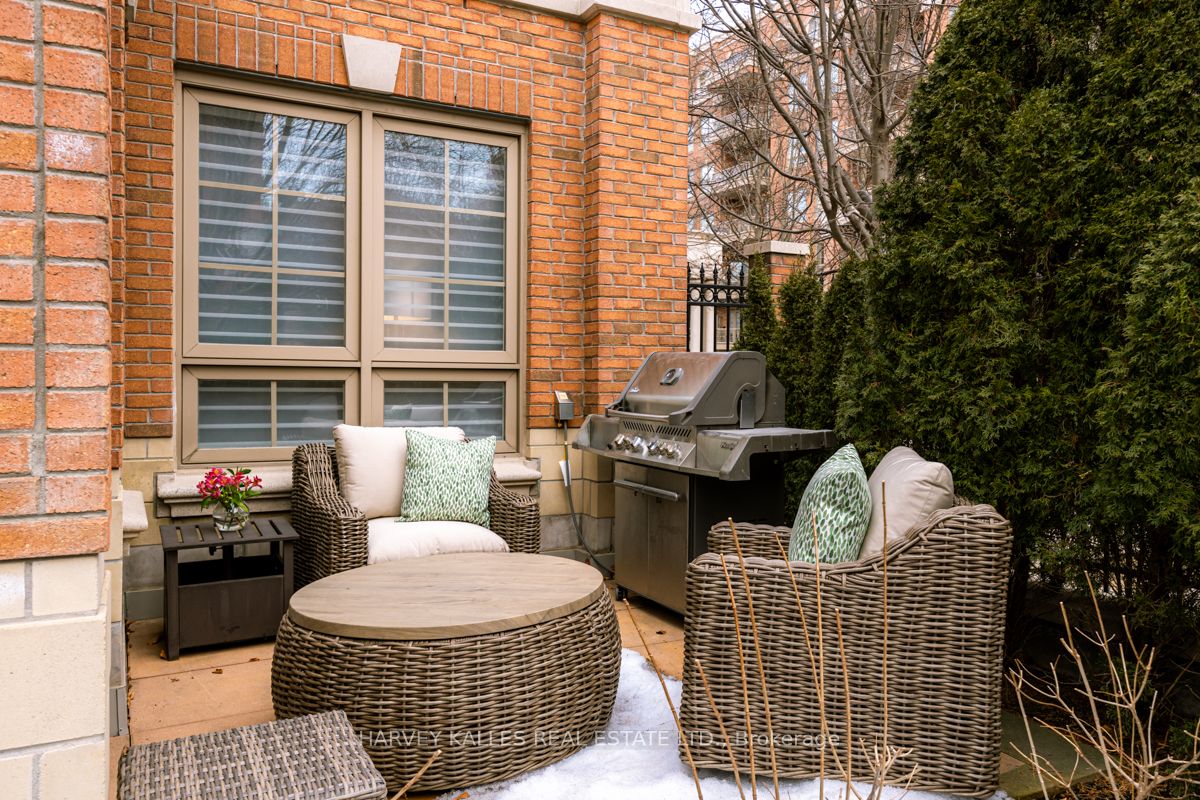 21 Burkebrook Place, #Th10