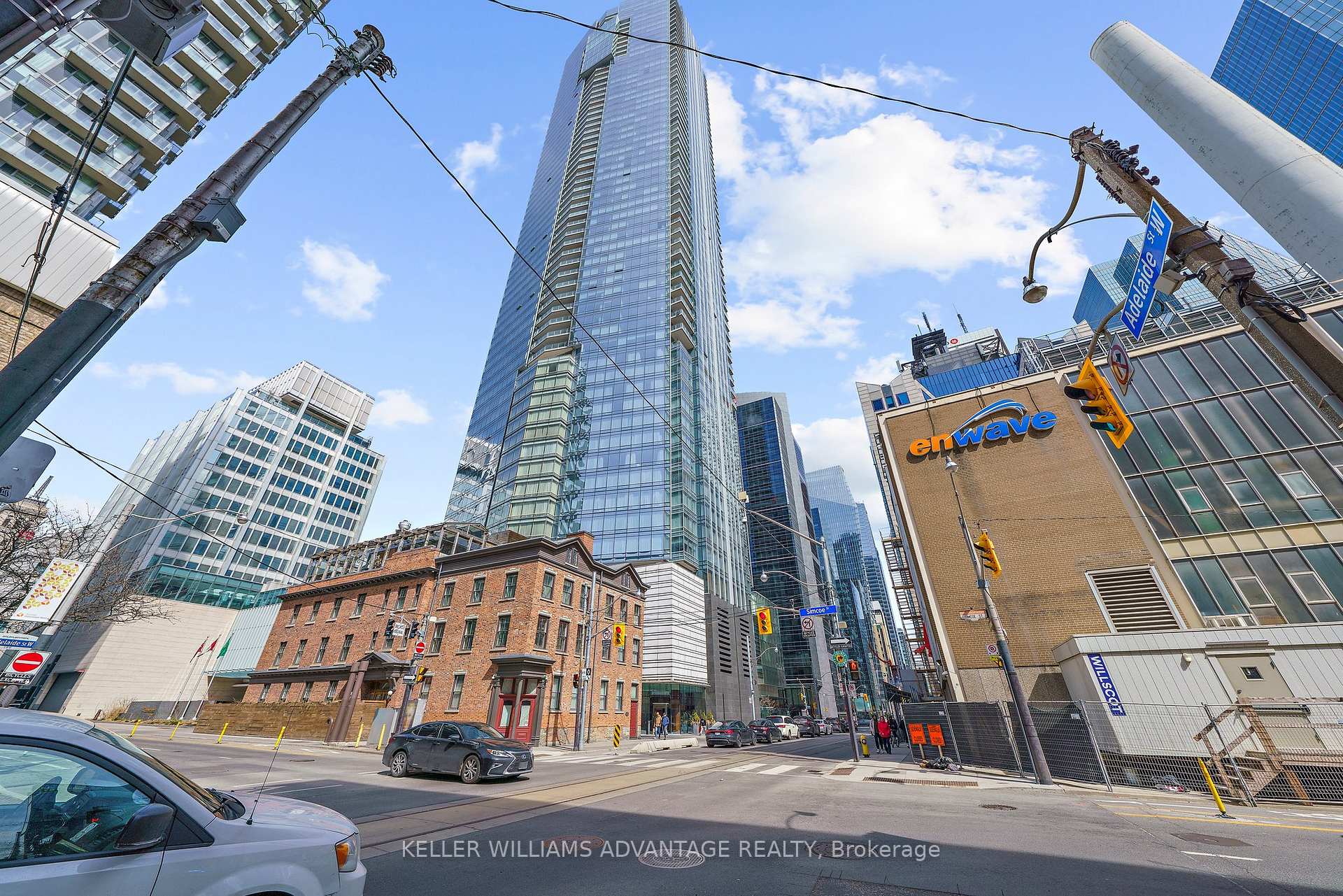 2 Bedrooms Condo at 180 University, Toronto For sale