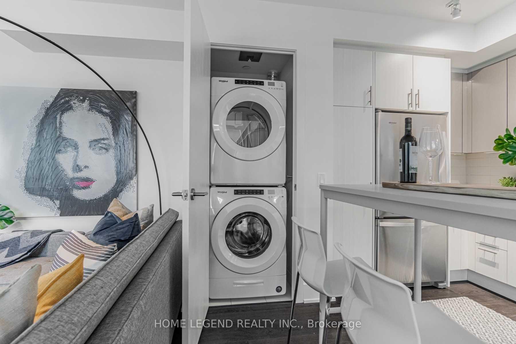 3 Bedrooms Condo at 403 Church,  Toronto For sale