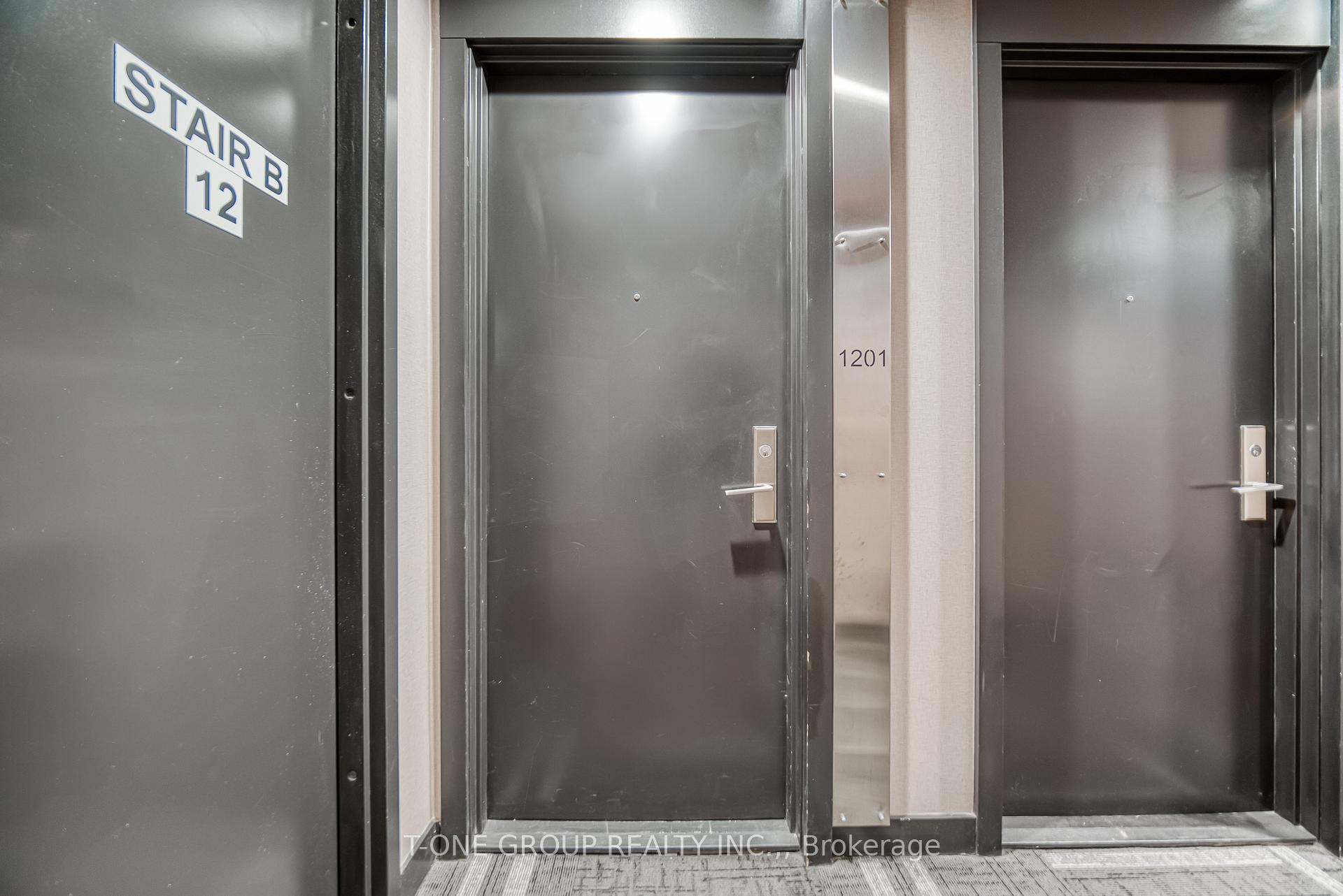 1 Bedroom Condo at 39 Sherbourne, Toronto For sale