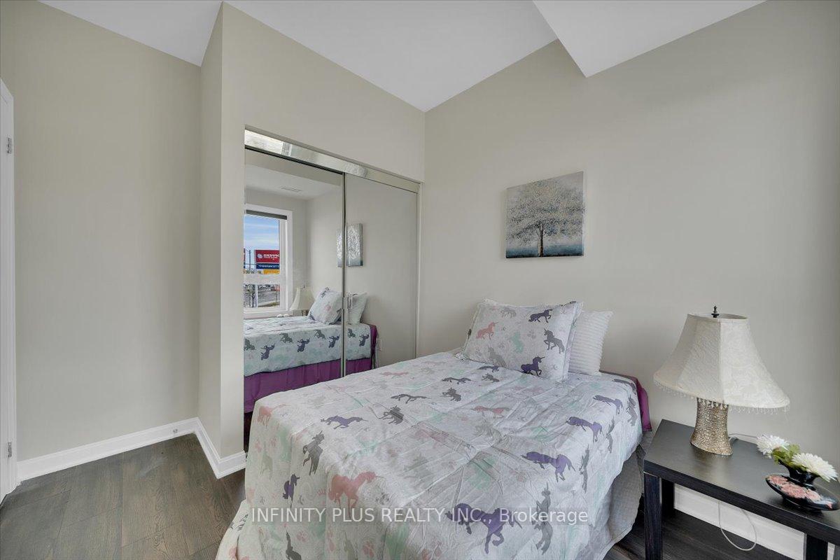 3 Bedrooms Condo at 1085 Danforth, Toronto For sale