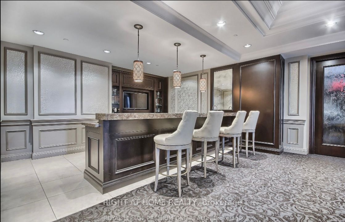 9255 Jane Street, #604