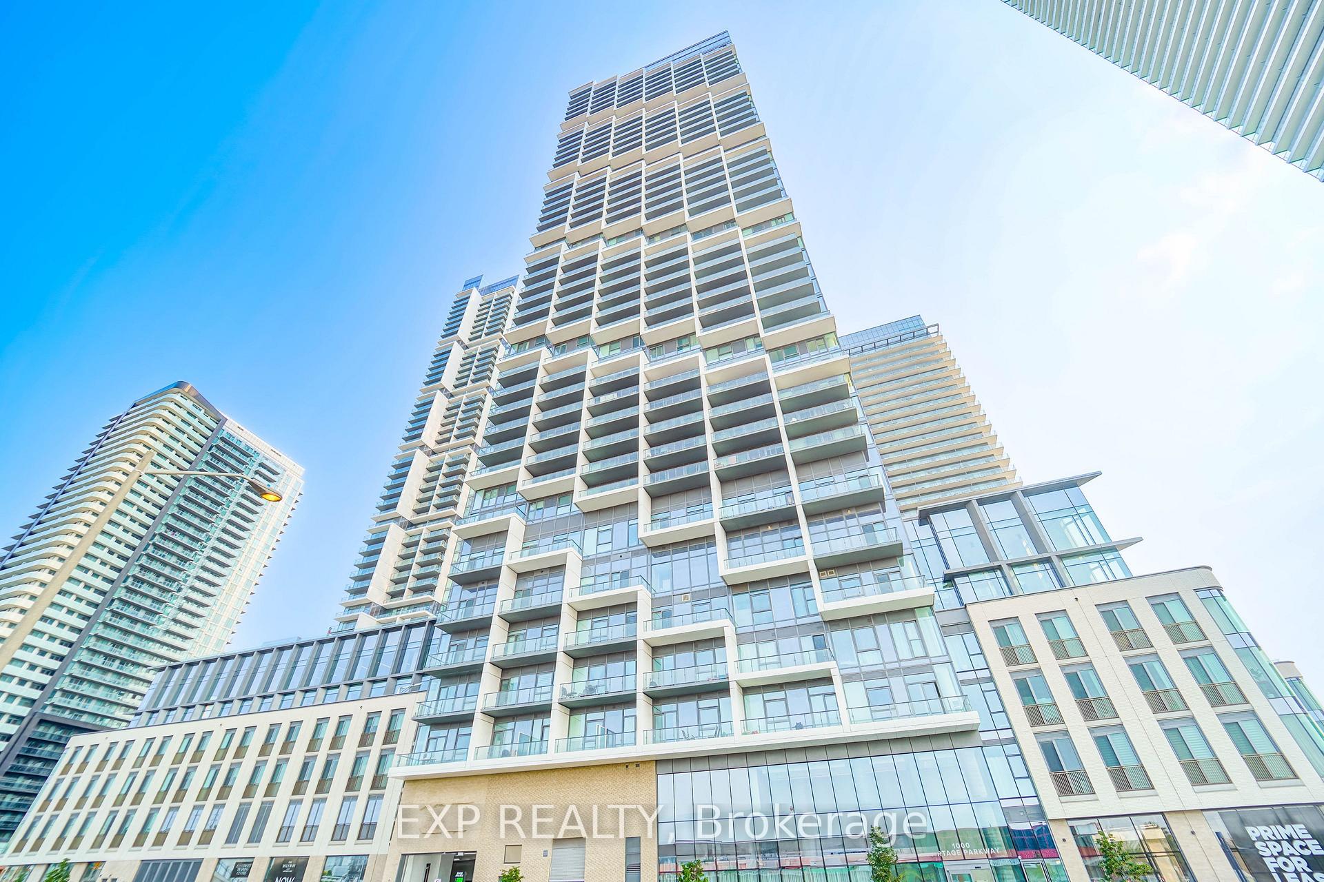 2 Bedrooms Condo at 1000 Portage, Vaughan For sale