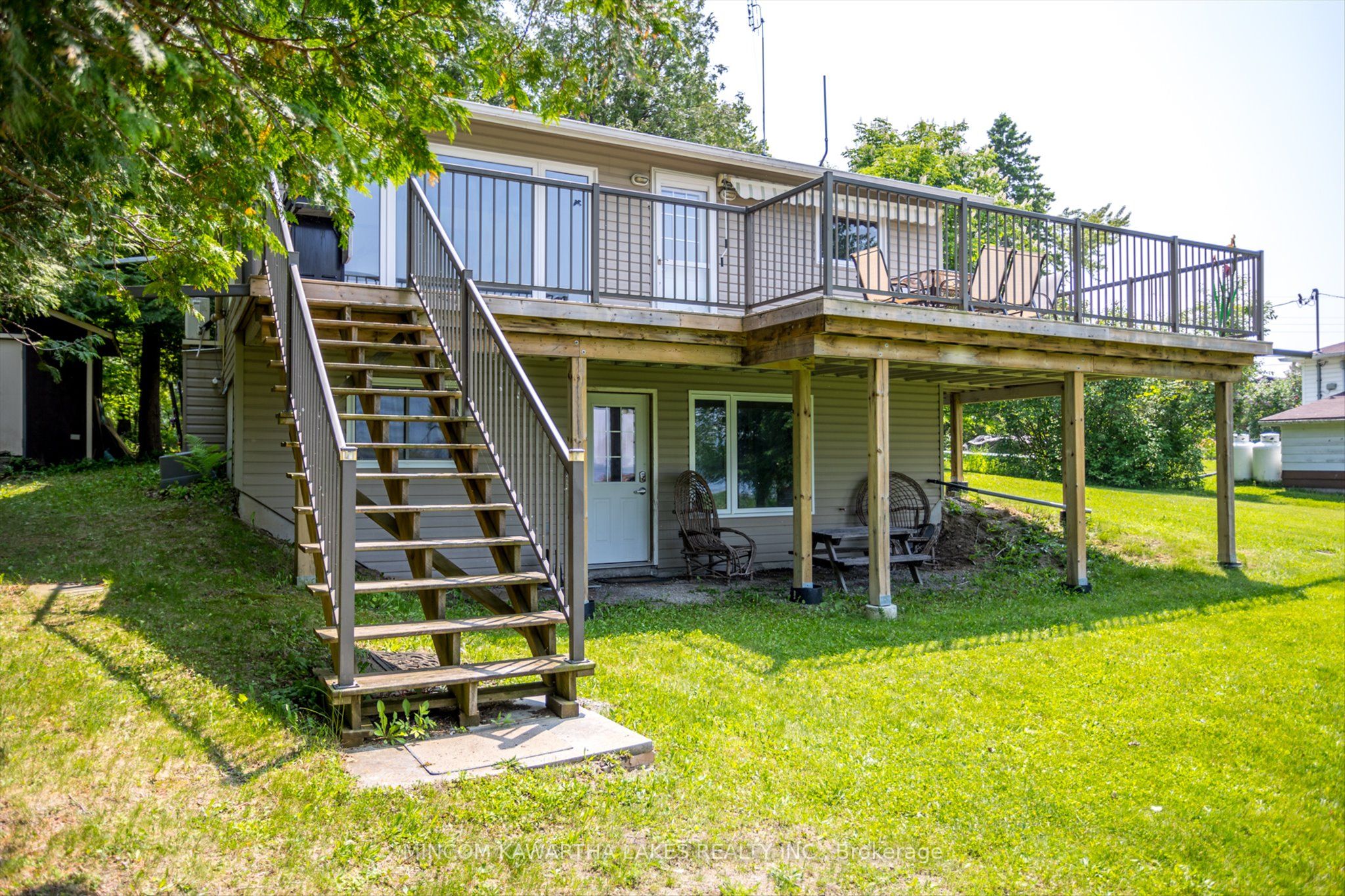 868 Kimberly Drive