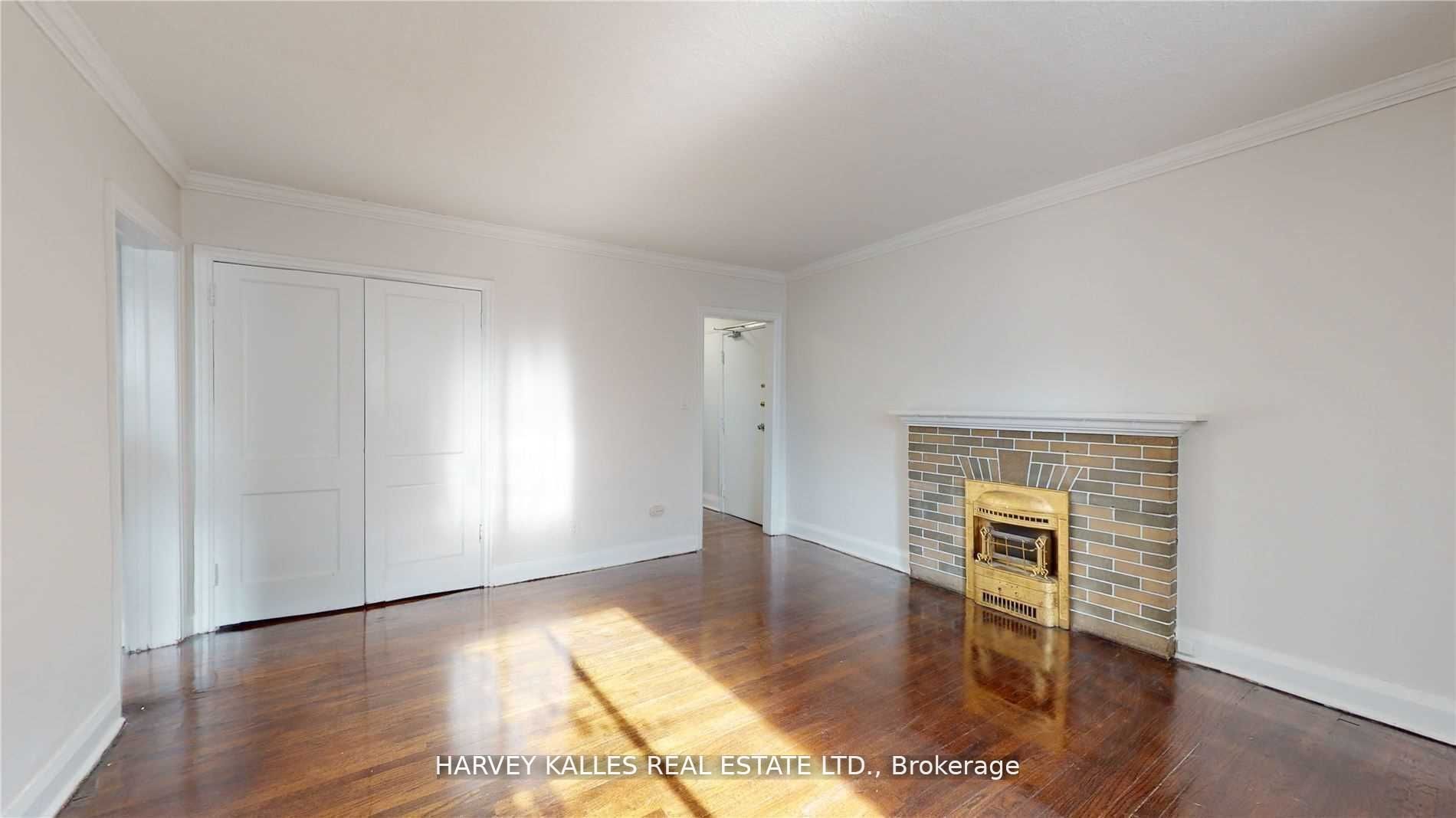 320 Lonsdale Road 8