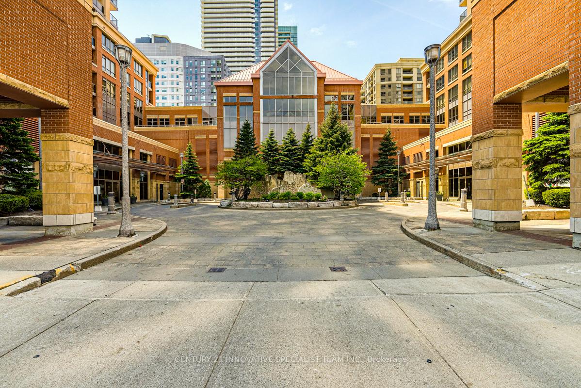 2 Bedrooms Condo at 4080 Living Arts,  Mississauga For sale