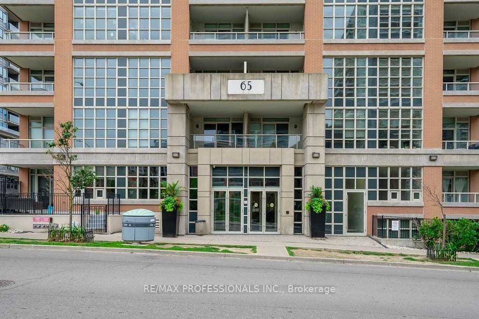65 East Liberty