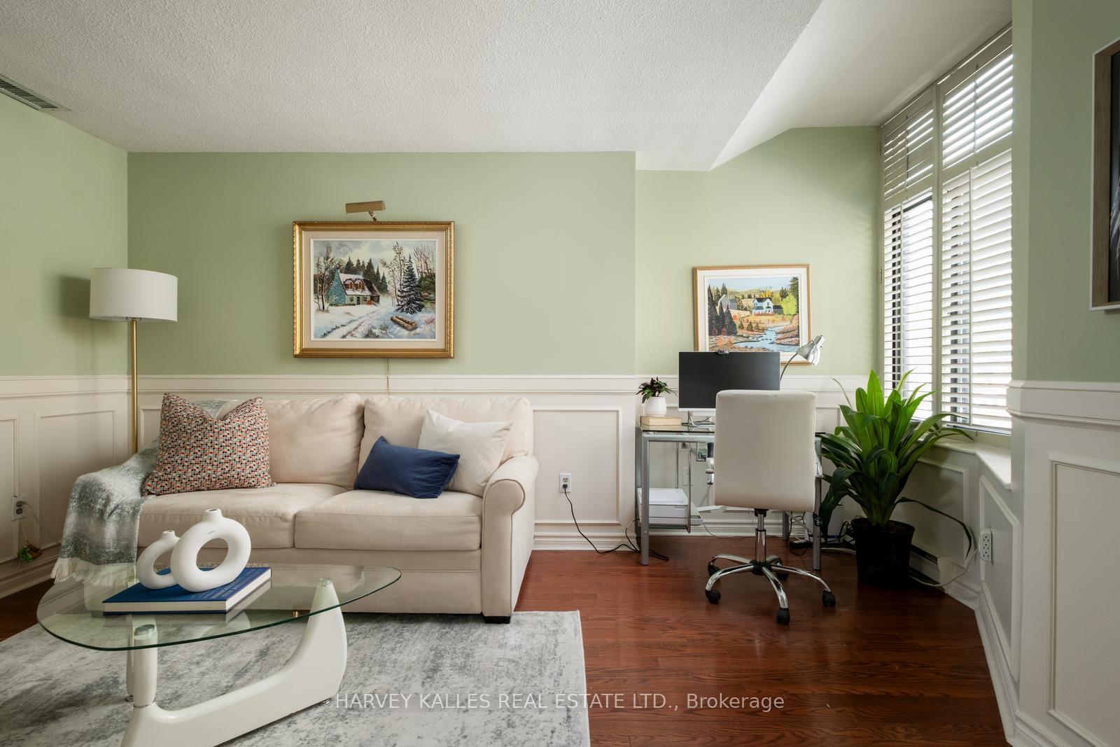 2 Bedrooms Condo at 135 George, Toronto For sale