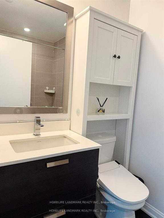 3 Bedrooms Condo at 11 Bogert, Toronto For sale