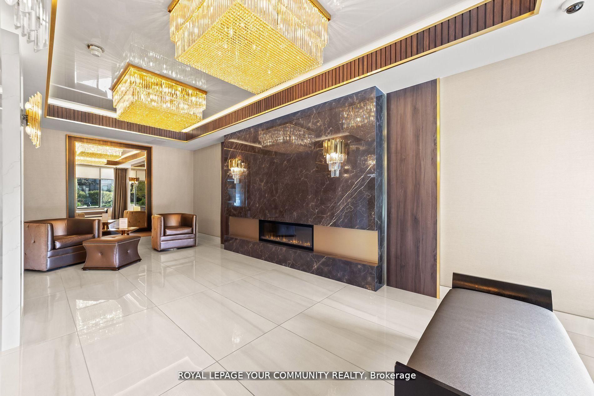 7420 Bathurst Street, #503