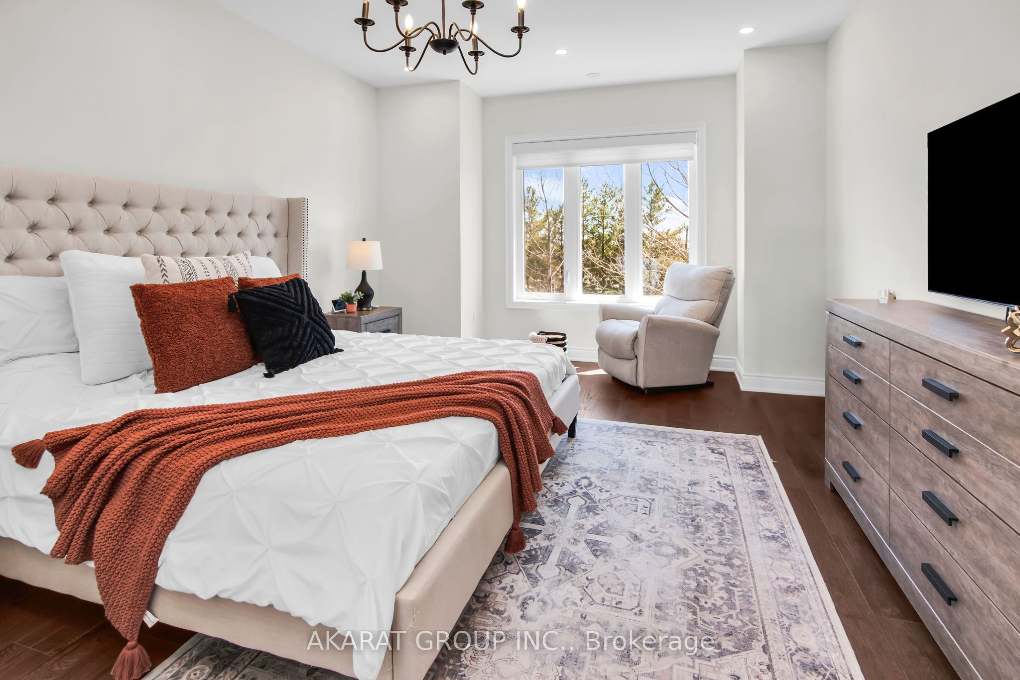 1164 Stag Hollow