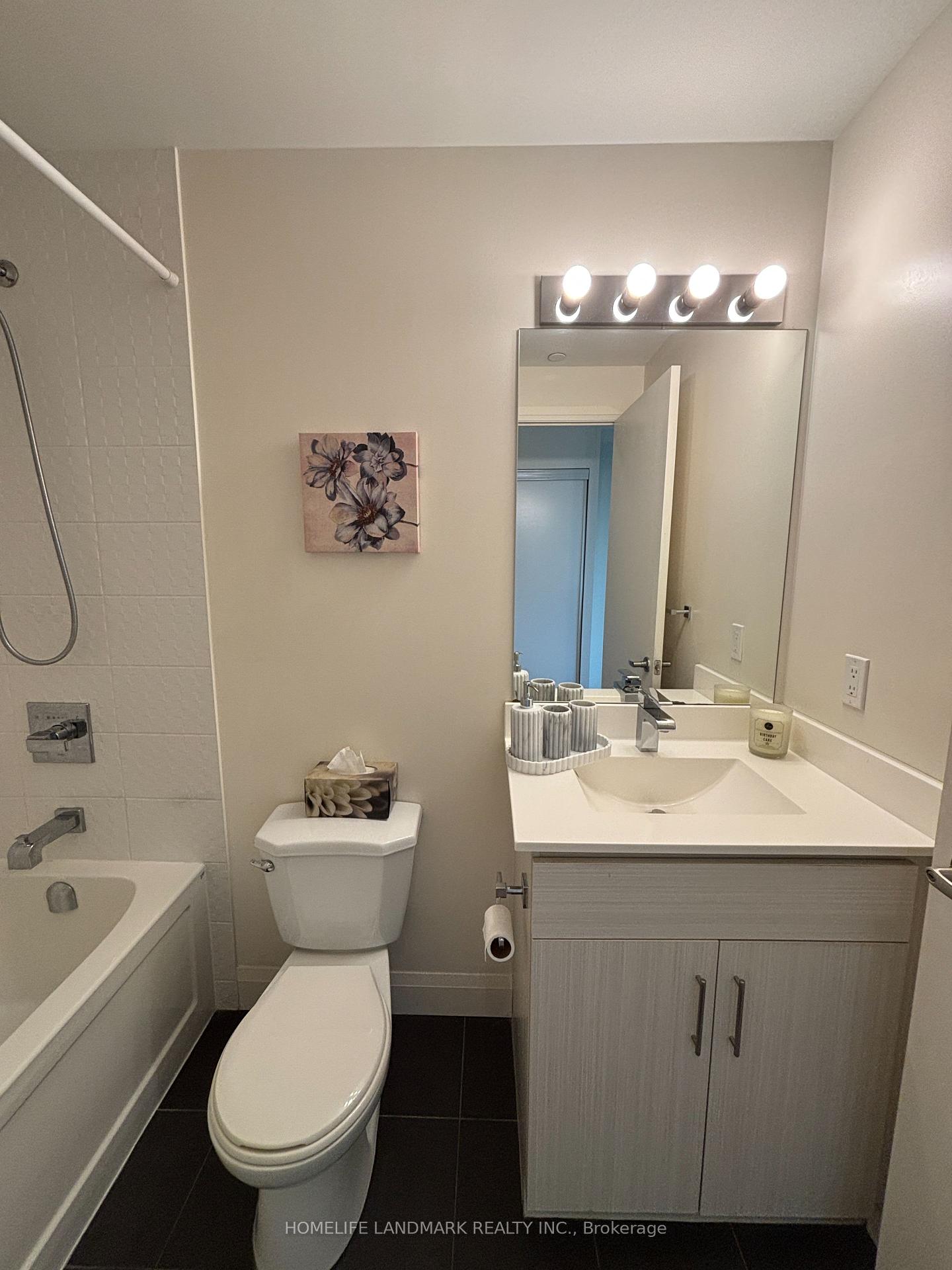 2 Bedrooms Condo at 68 Canterbury,  Toronto For sale