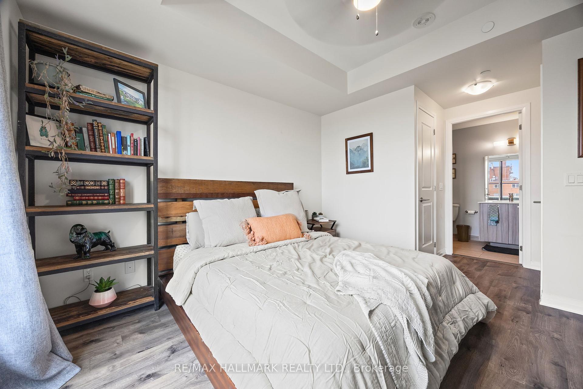 3 Bedrooms Condo at 1630 Queen, Toronto For sale