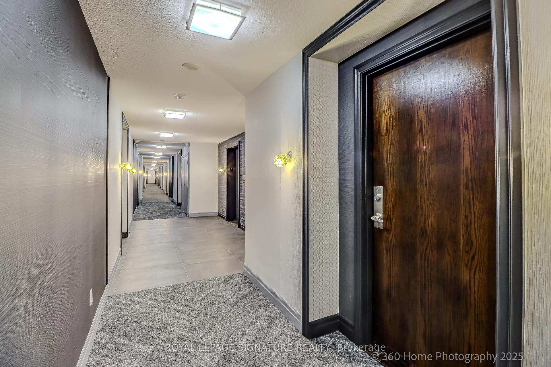 Condo at 27 Rean,  Toronto For sale
