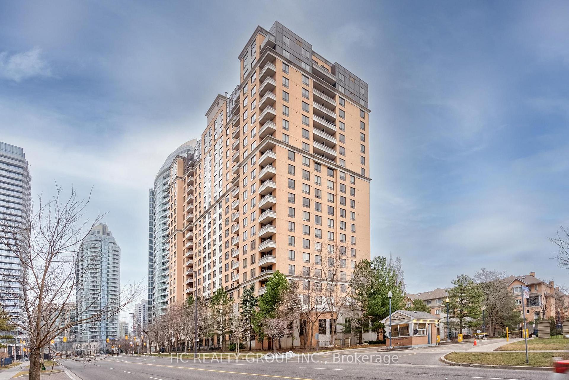 1 Bedroom Condo at 18 Sommerset, Toronto For sale
