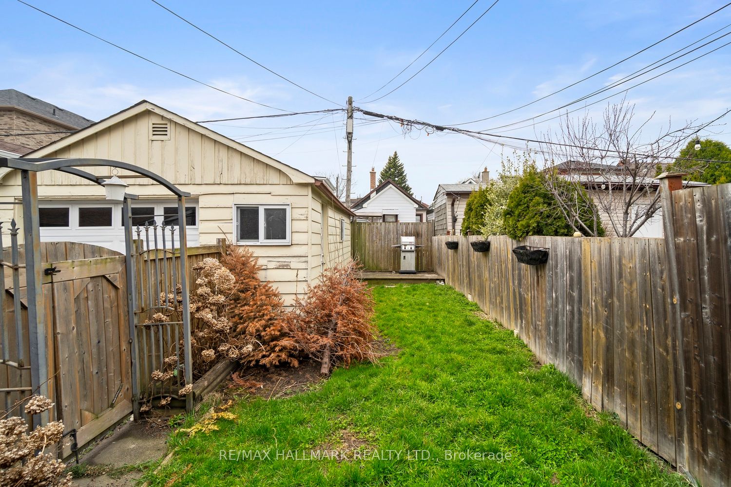 72 Gray Avenue