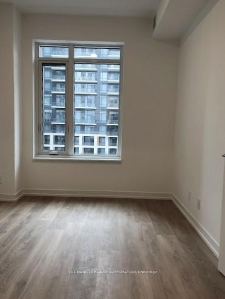 2 Bedrooms Condo at 8 Beverley Glen,  Vaughan For sale