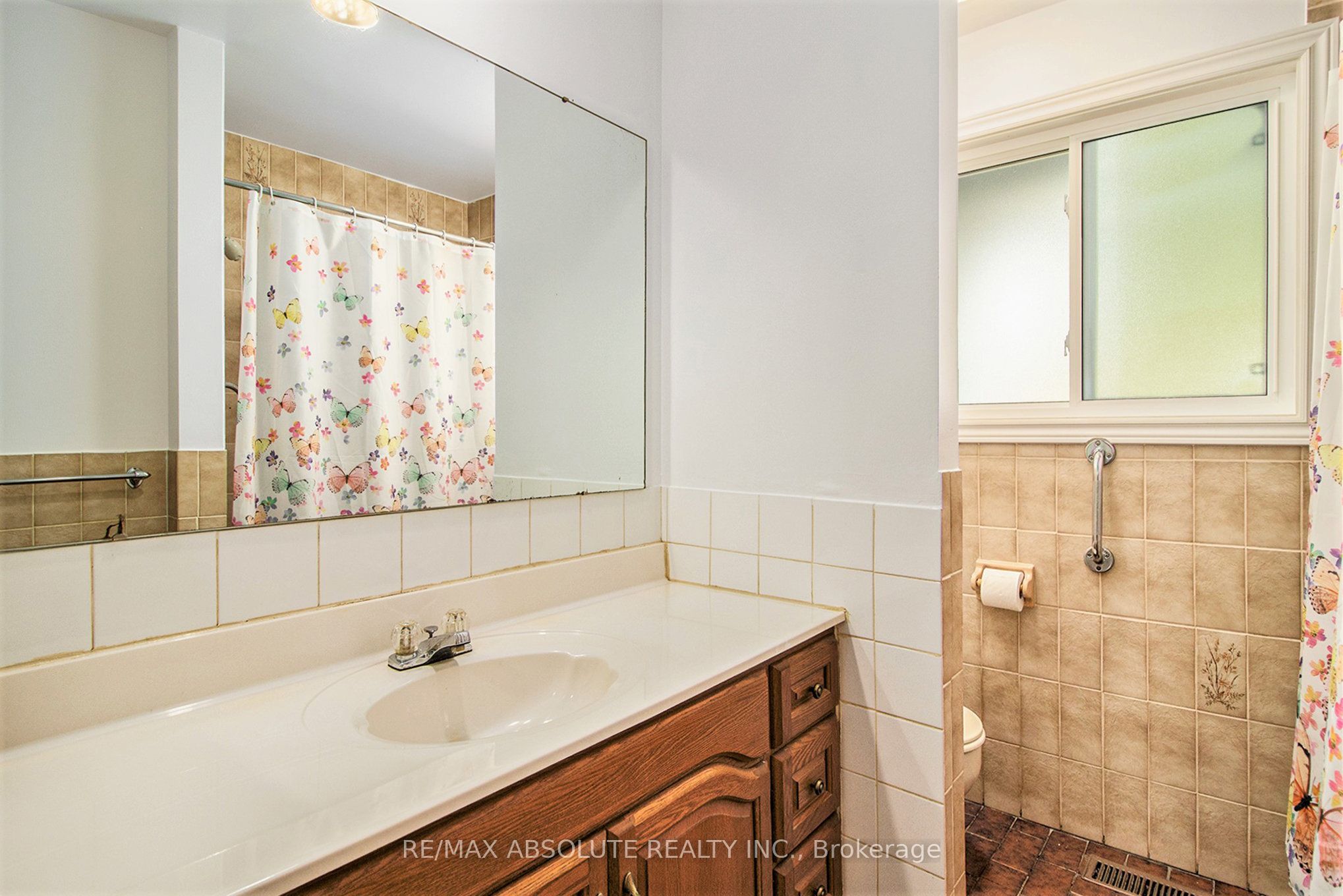 31 BELLFIELD Street, CrystalBayRockyPointBayshore, ON K2B 6K7
