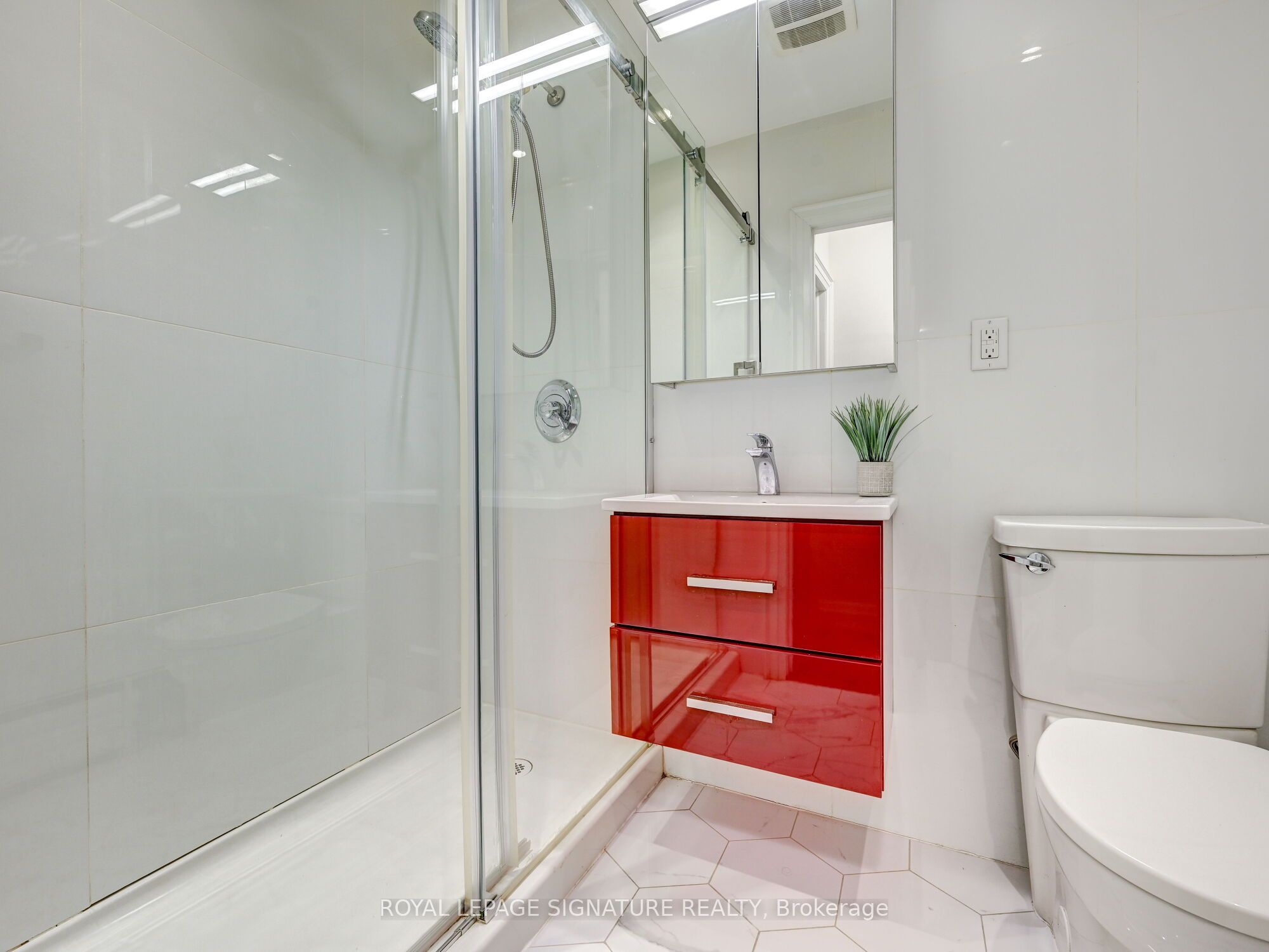 40 Cavell Avenue, Toronto W06 Mimico