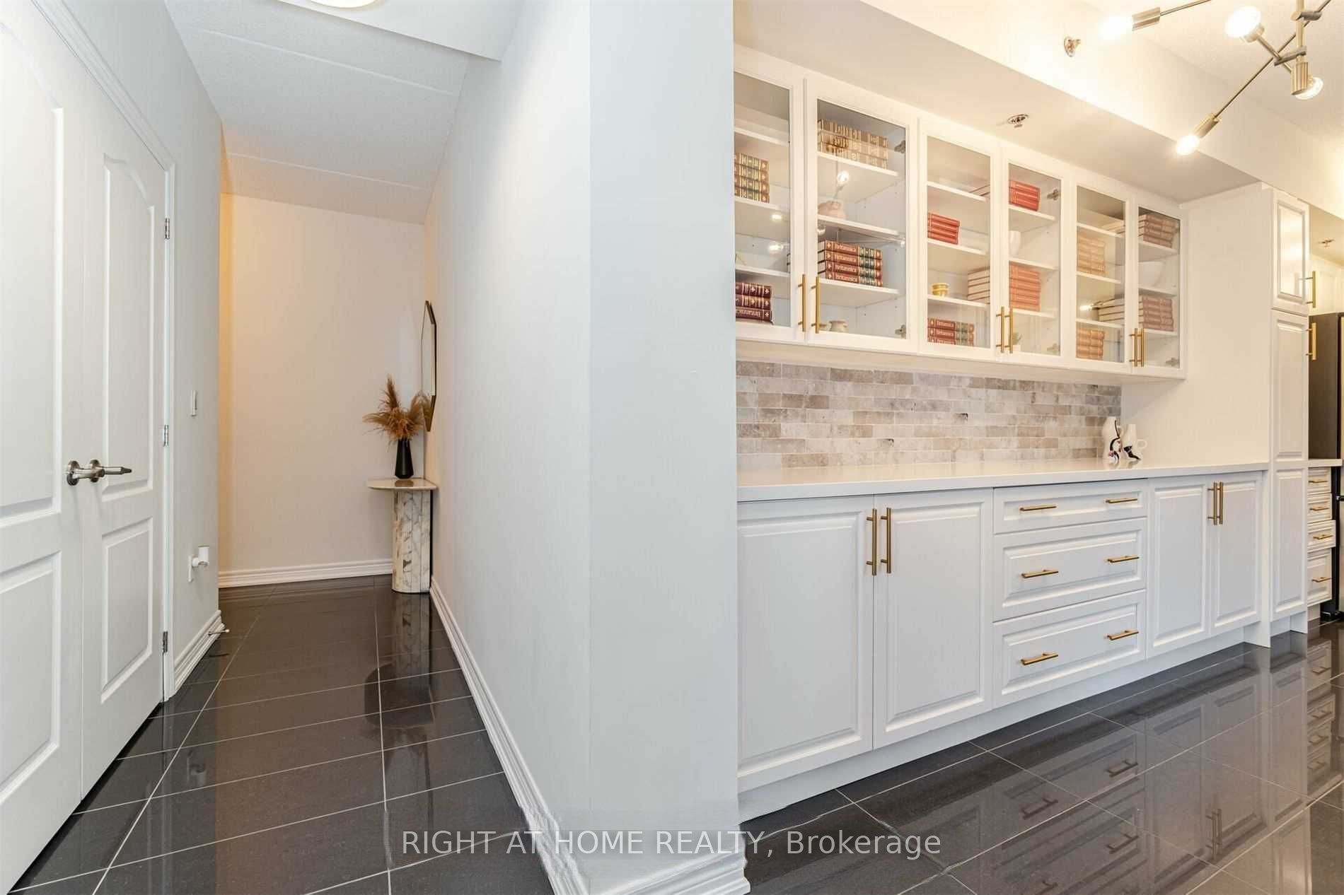 1421 Costigan Road, #512