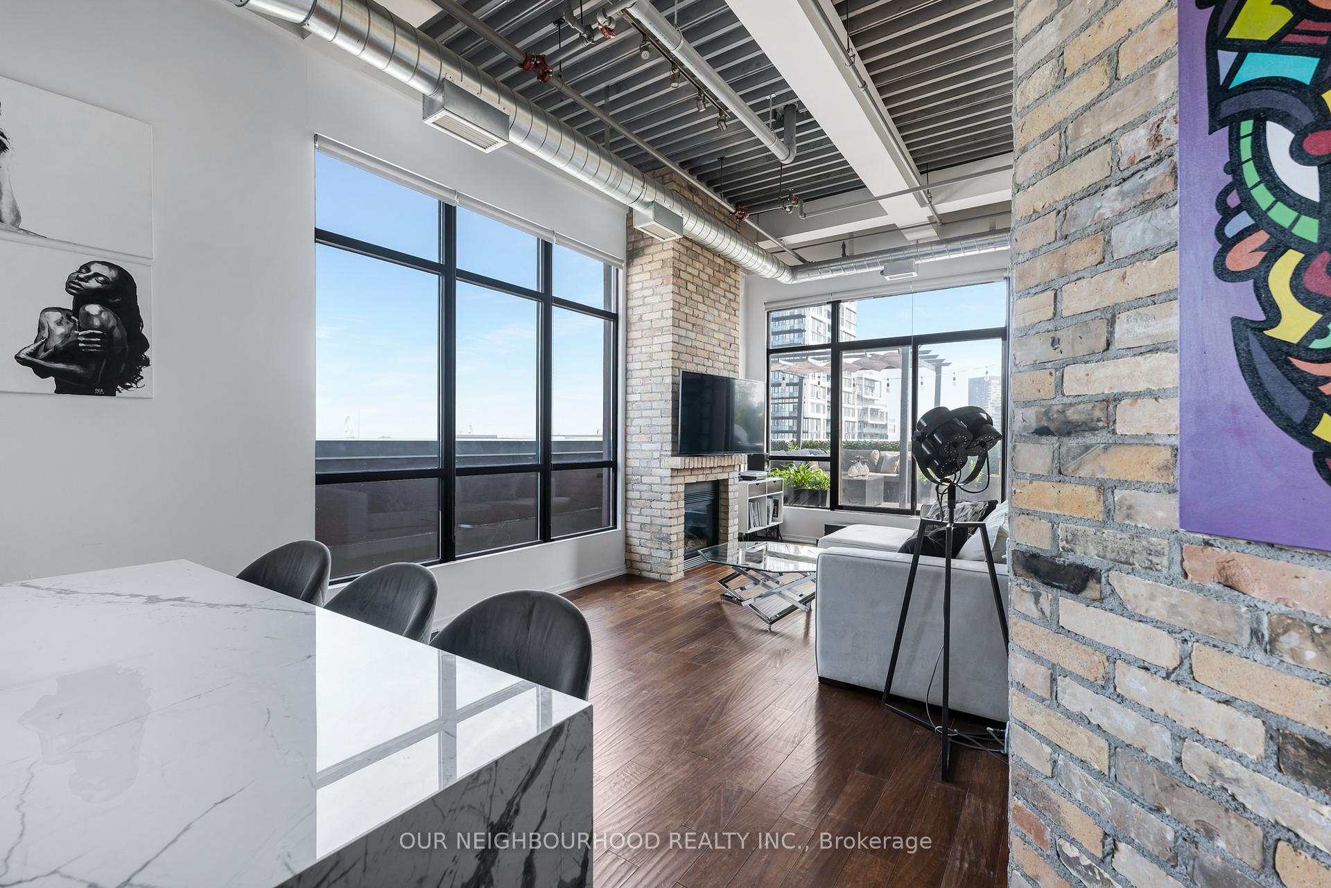 2 Bedrooms Condo at 736 Dundas, Toronto For sale