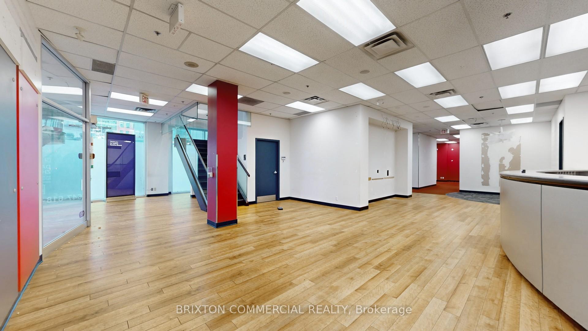 222 SPADINA Avenue, Toronto, ON M5T 3B3