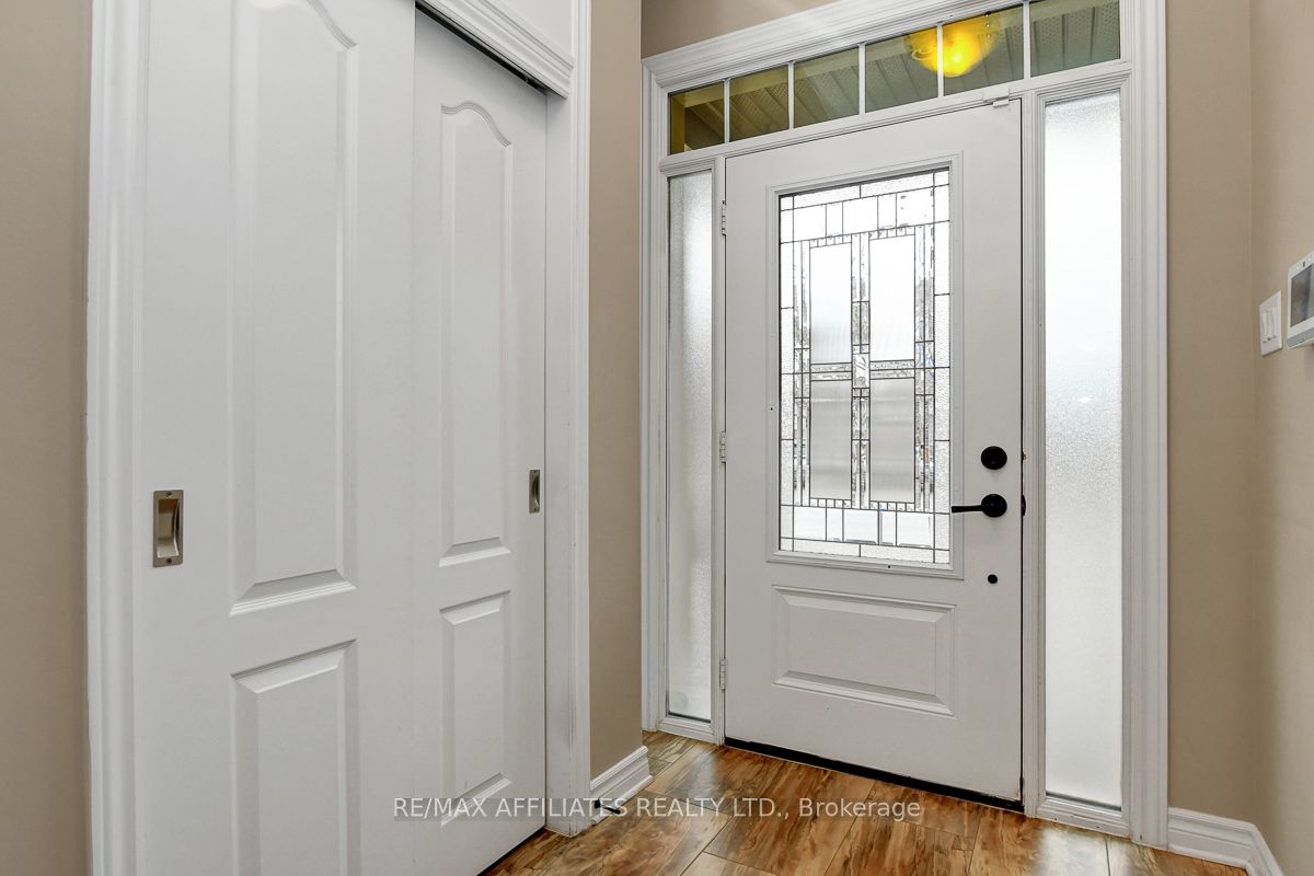 228 Fergus Crescent, Barrhaven, ON K2J 3L7