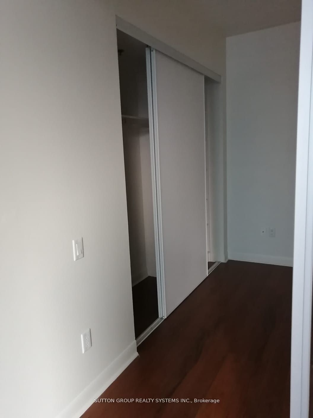 375 King Street W, #1408