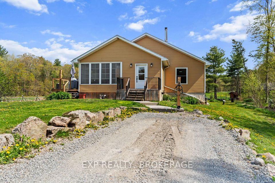 36 TRAVERSE LAKE