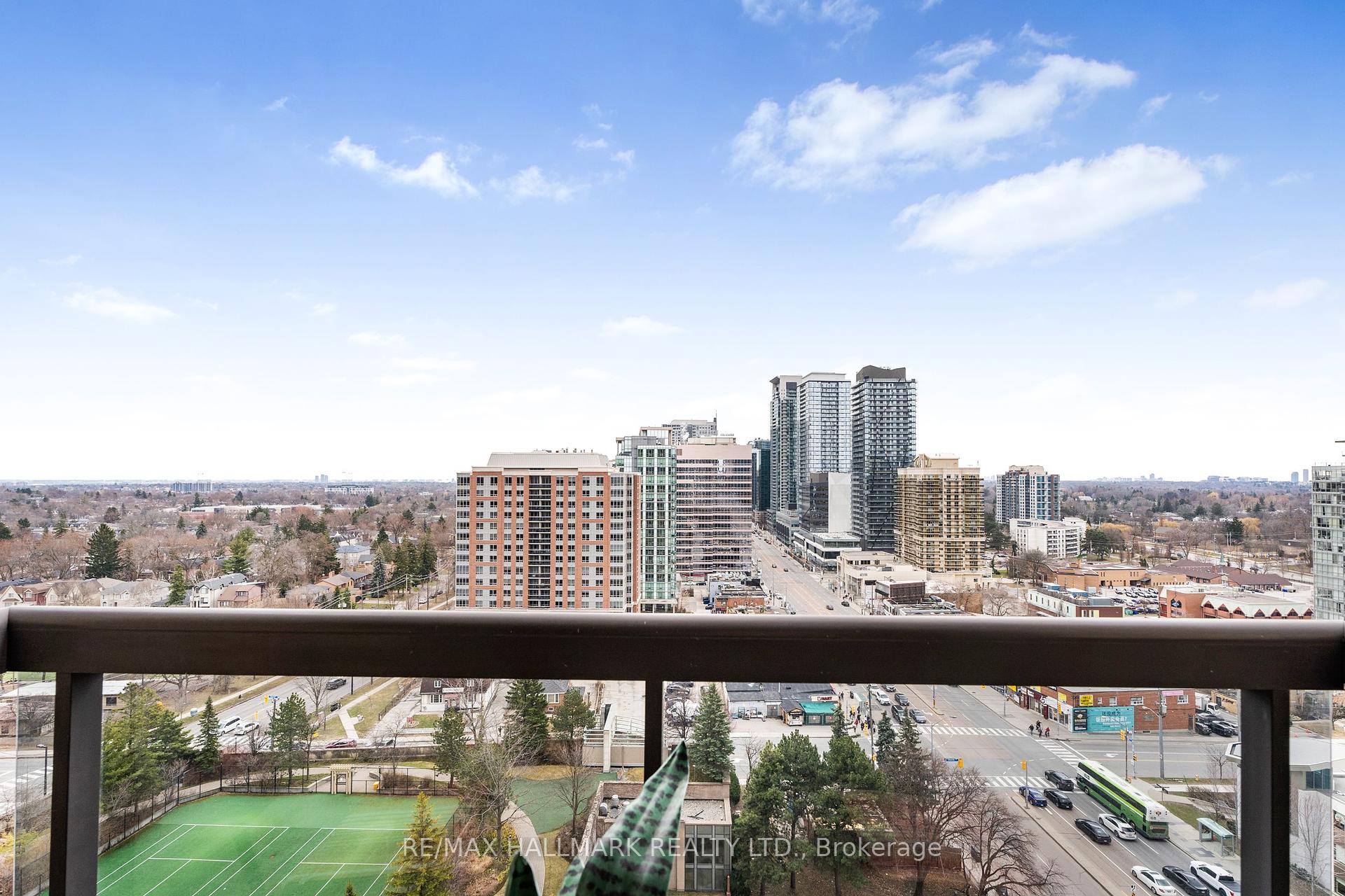 3 Bedrooms Condo at 5 Northtown, Toronto For sale
