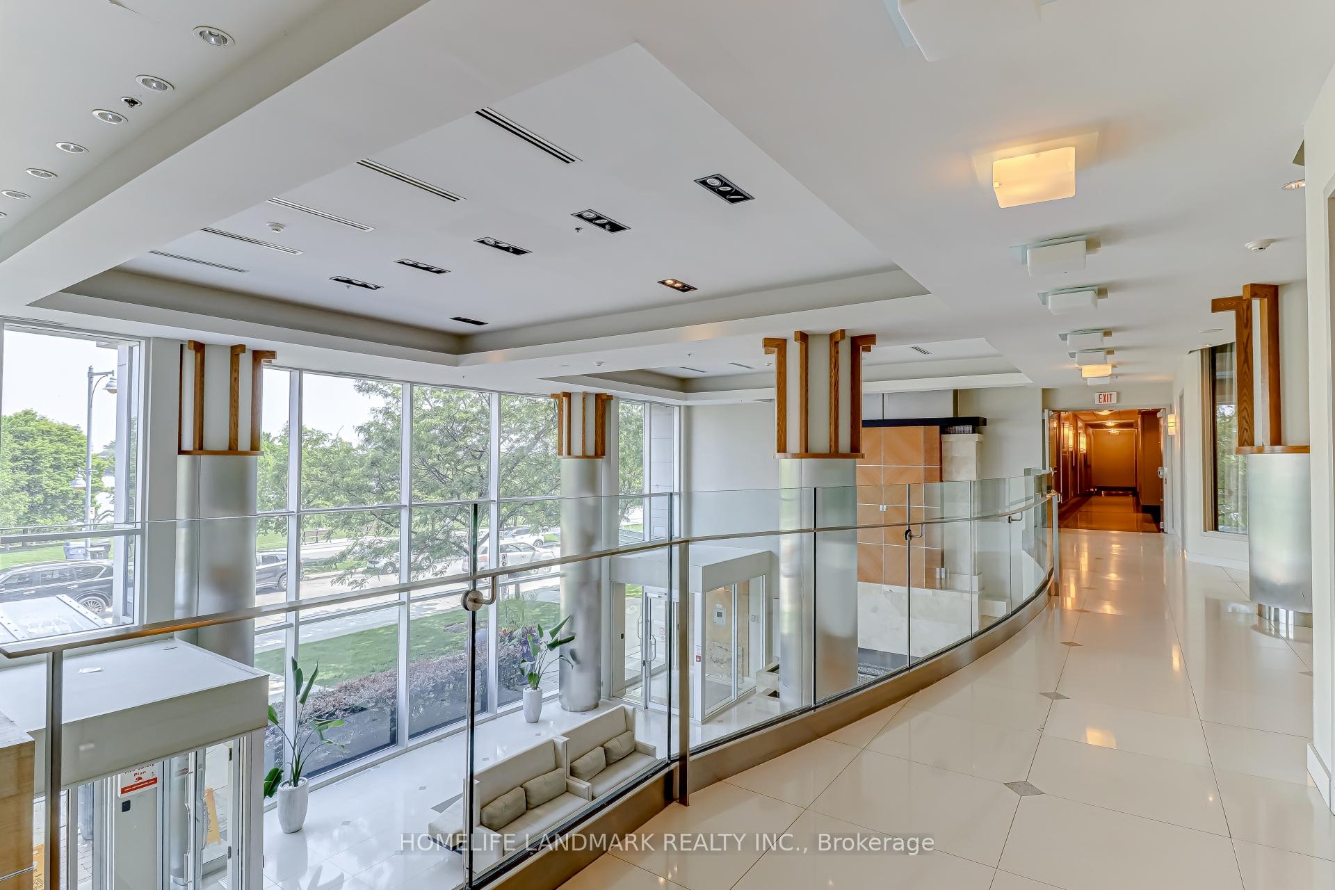 3 Bedrooms Condo at 58 Marine Parade, Toronto For sale