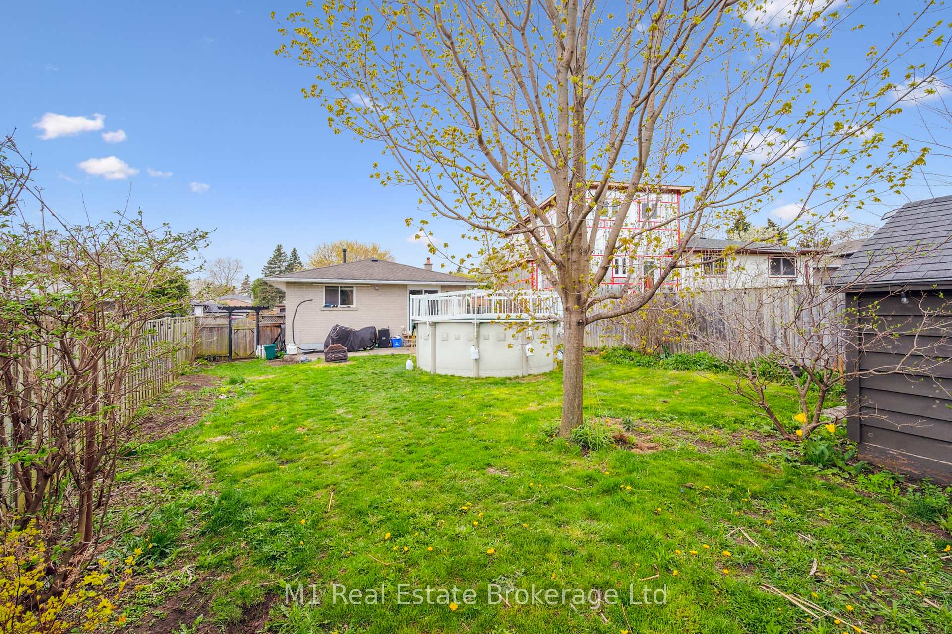 83 Scott Road