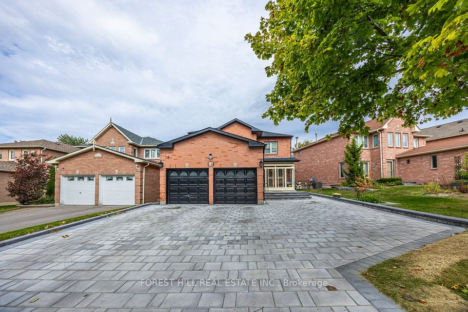 16 Willcocks Crescent