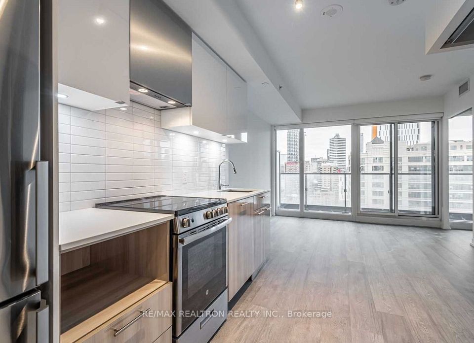 251 Jarvis