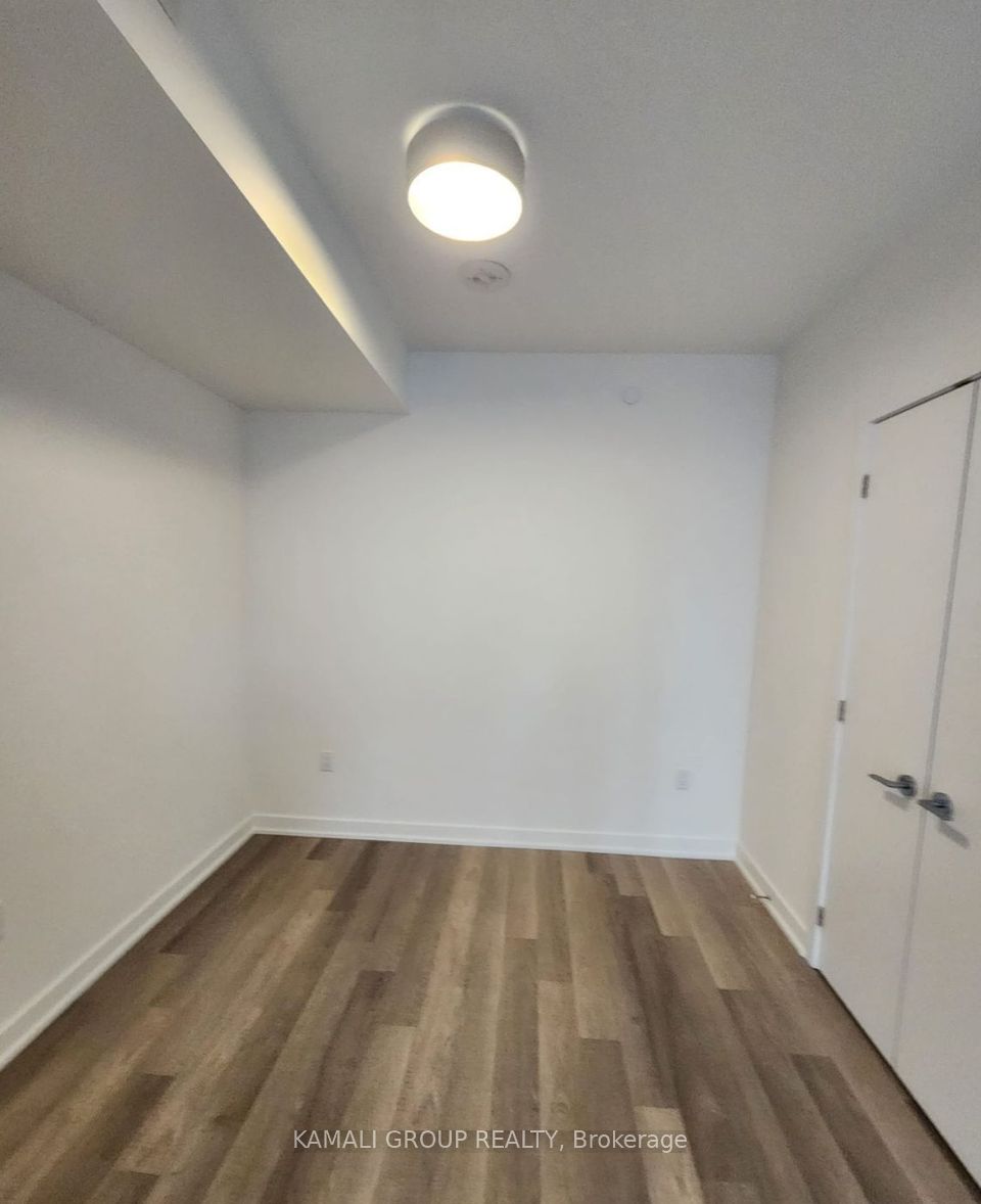 357 King Street W, #3707