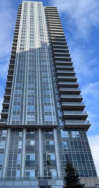 255 Village Green Square 1208