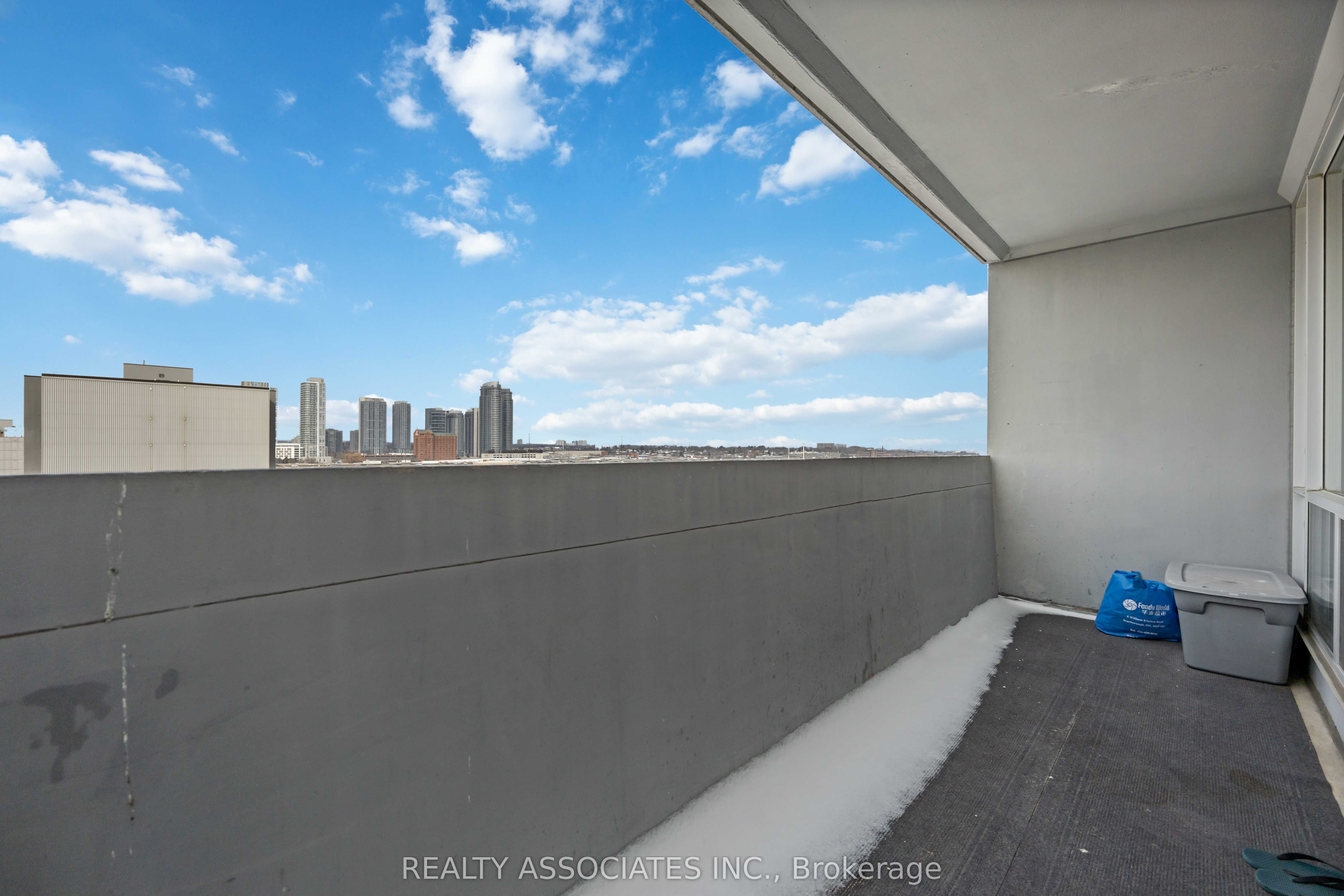 2 Glamorgan Avenue, #1014
