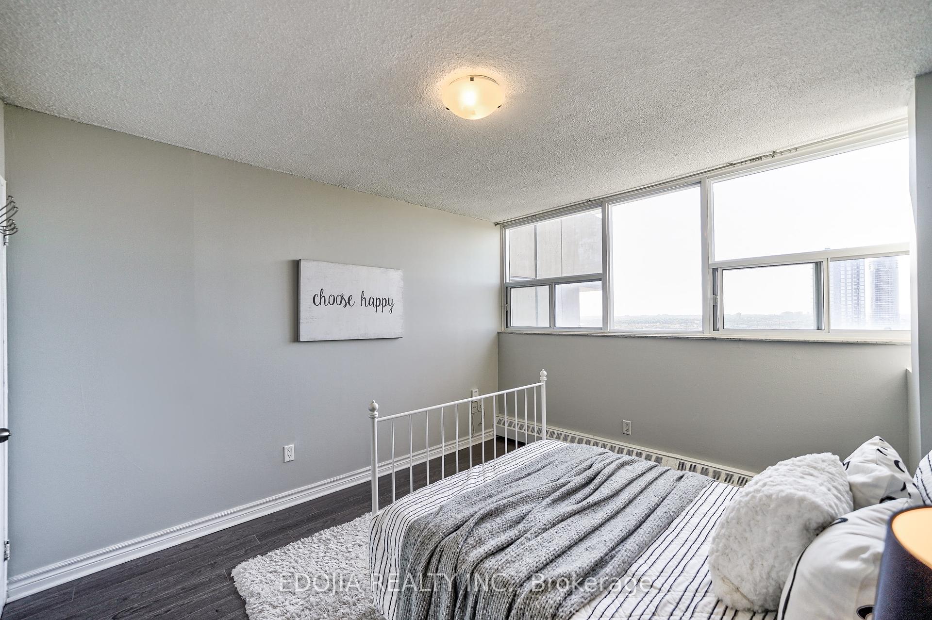 2 Bedrooms Condo at 4101 Sheppard,  Toronto For sale