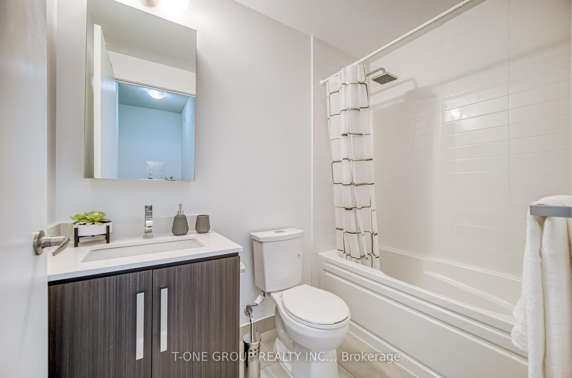 2 Bedrooms Condo at 5180 Yonge, Toronto For sale
