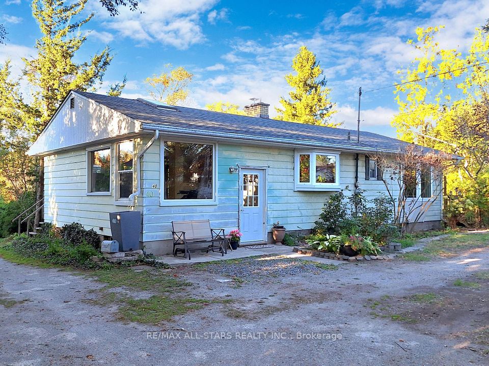 40 Riverglen Drive, Georgina, ON L4P 2R1