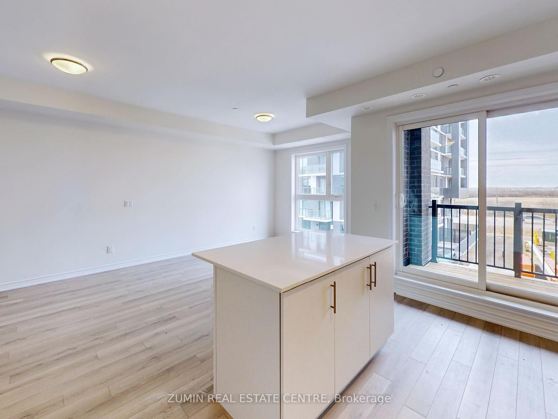 2 Bedrooms Condo at 349 Wheat Boom, Oakville For sale