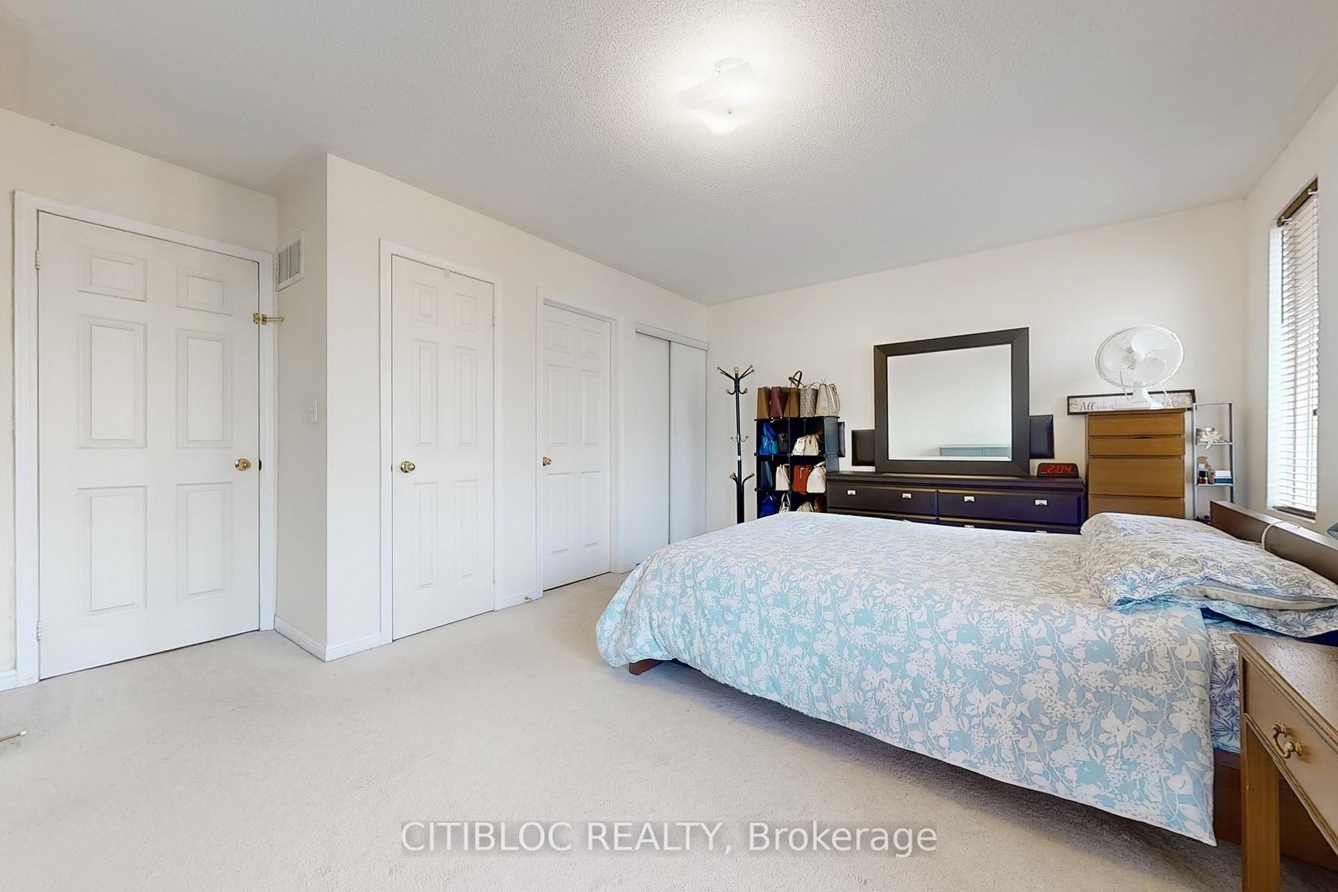 4 Bedrooms Condo at 3029 Finch, Toronto For sale