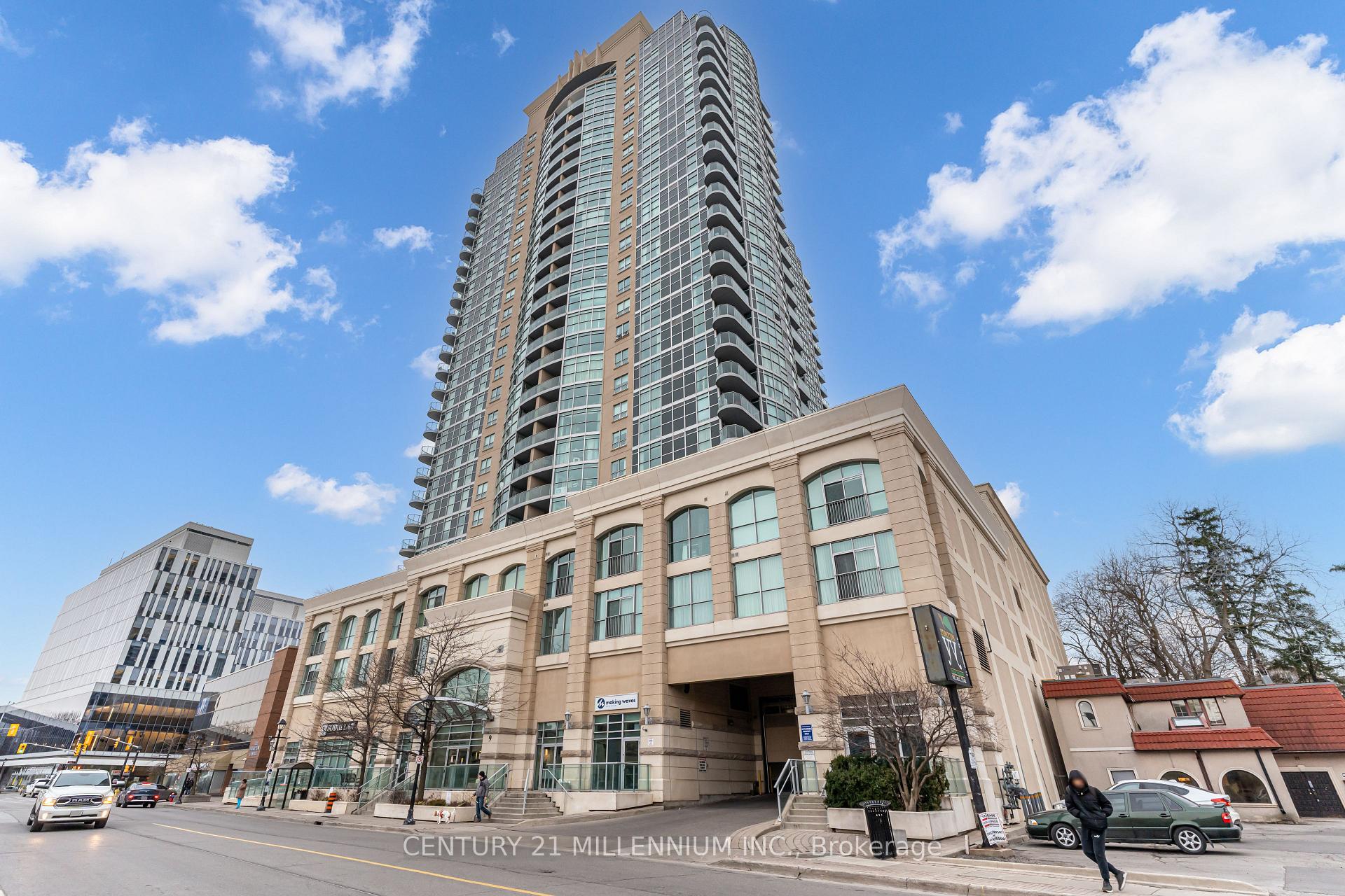 9 George Street N 2005 Brampton, Ontario Luxury living in our Downtown Core at the much sought after "Renaissance". Offering a gorgeous, sun filled, open concept South East facing corner unit with panoramic views of Downtown Brampton, and Toronto/ Mississauga Skylines. Fantastic walk score, everything is within walking distance, restaurants, cafes, shopping, The Rose Theatre, the GO Train, Bus terminal, Garden Square, Farmer's Market, skating at Gage Park, places of worship and easy access to major highways. Well run condominium complex with good neighbours, 24hr. concierge, indoor pool, sauna, gym, yoga studio, party room, library, guest suite, huge outdoor terrace with BBQs, visitor parking, owned space and owned locker. Outstanding unit with glass railing balcony. Espresso finish laminate flooring throughout , floor to ceiling windows. Modern Kitchen with ample white cabinetry, dark contrasting quartz counters, breakfast bar, backsplash, stainless steel appliances and large window view over sinks. Combination living & dining room with walk-out to the balcony. Spacious primary bedroom with large modern chandelier and large walk-in clothes closet with organizers. Open concept Den that can serve as a second bedroom and/or home office. Spacious bath with separate shower stall/rain showerhead. Large foyer / hallway with built-in coat closet, insuite laundry, washer and dryer! Finished in a neutral palette throughout. Truly the the best of locations is offered with this newer building in Historic Downtown Brampton with all the conveniences and perks it has to offer. Ready move in condition, shows 10 +++, bring your fussiest buyers!