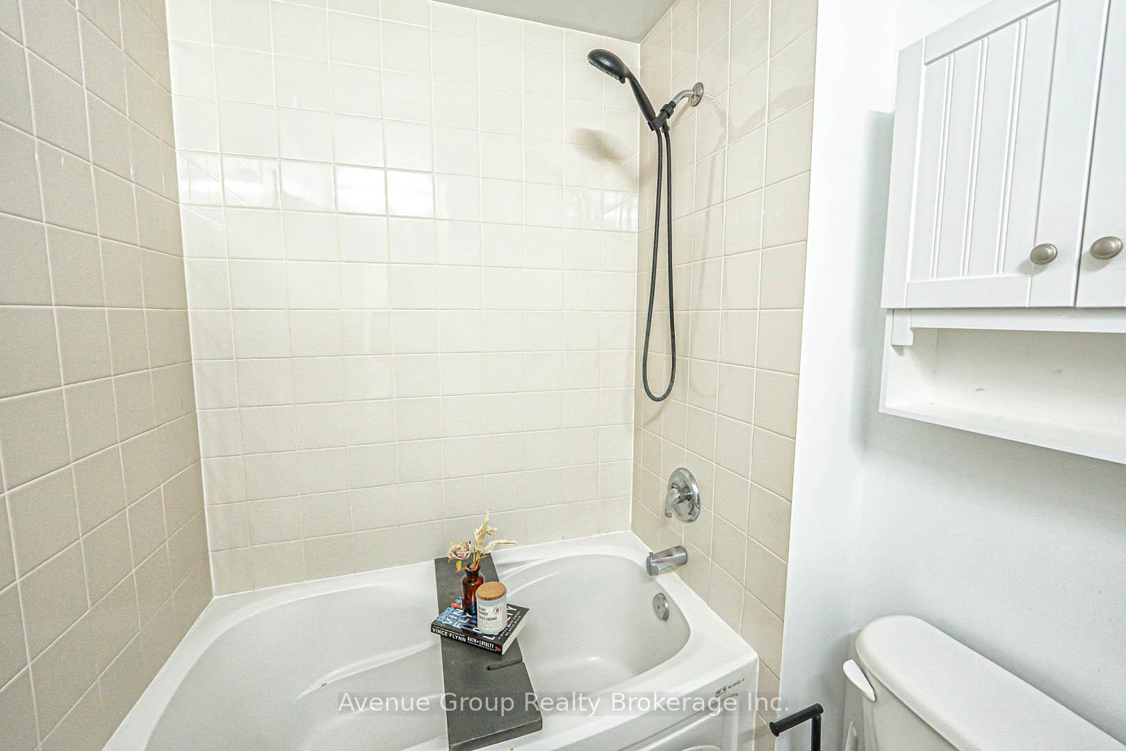2 Bedrooms Condo at 550 Front, Toronto For sale