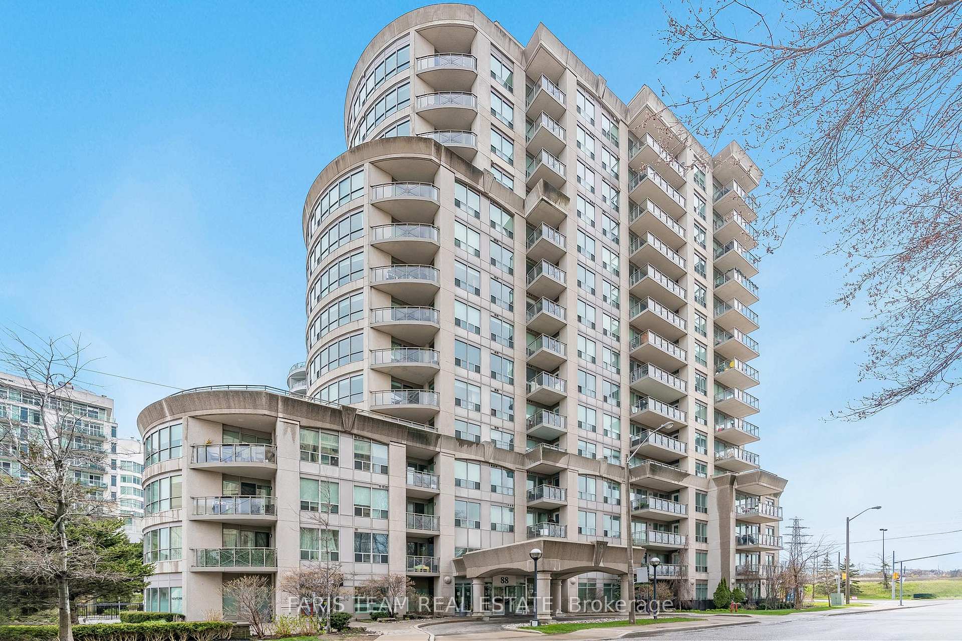 2 Bedrooms Condo at 88 Palace Pier,  Toronto For sale