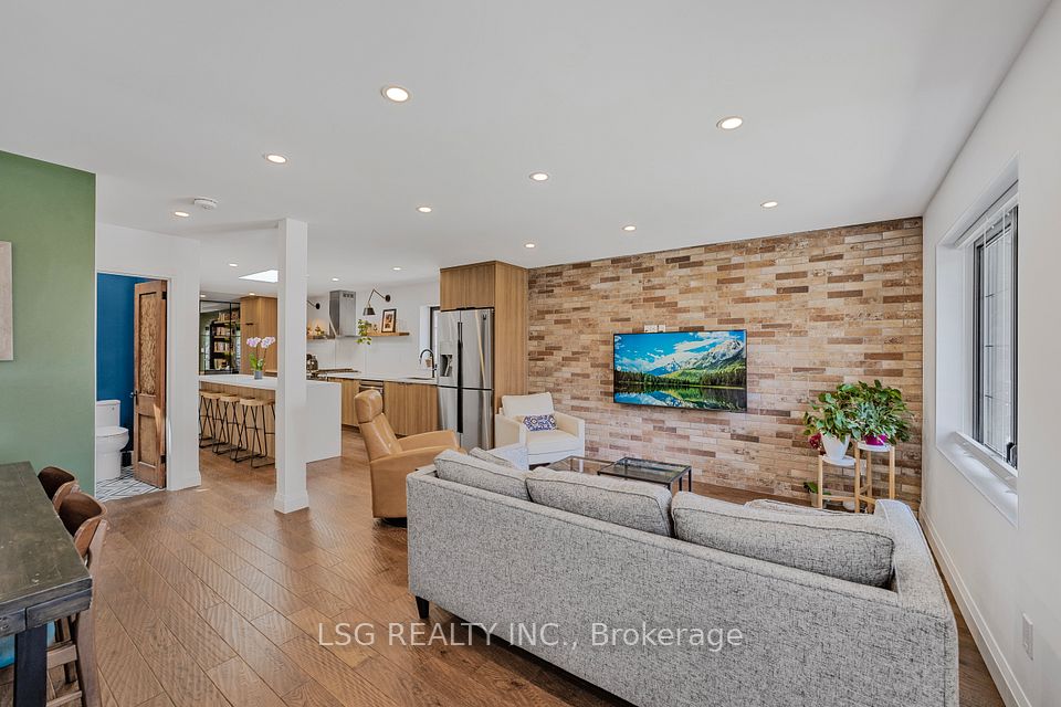 202 Linsmore