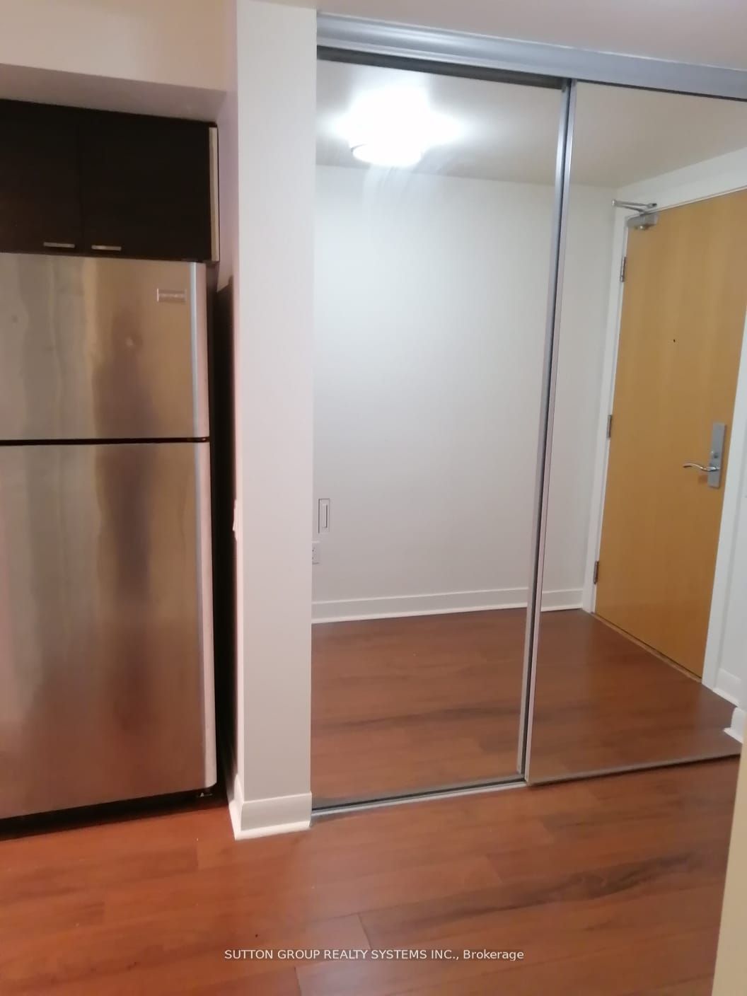 375 King Street W, #1408
