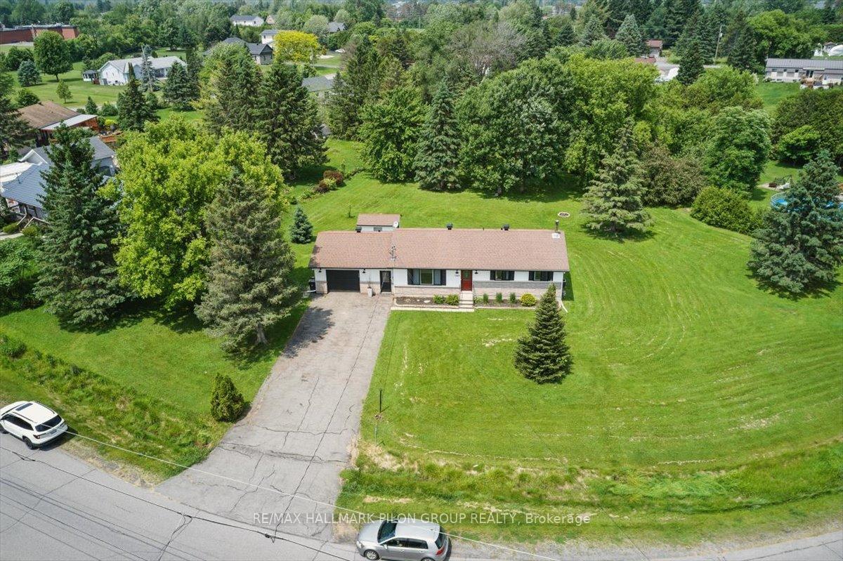 1125 Barnett Drive, OrleansCumberlandandArea, ON K4C 1C7